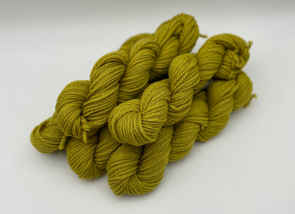 Chunky merino Yellow Green 100m)