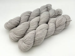 DK ‘Cosy Colours’ Limestone 100g (245m)