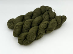 DK ‘Cosy Colours’ Olive 100g (245m)