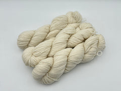 Worsted ‘Falklander’ White 200m